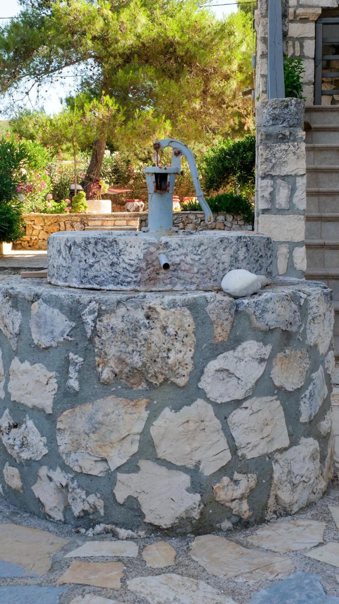 Fterini Apartments Sterna & Alletri Agios Leon Extérieur photo