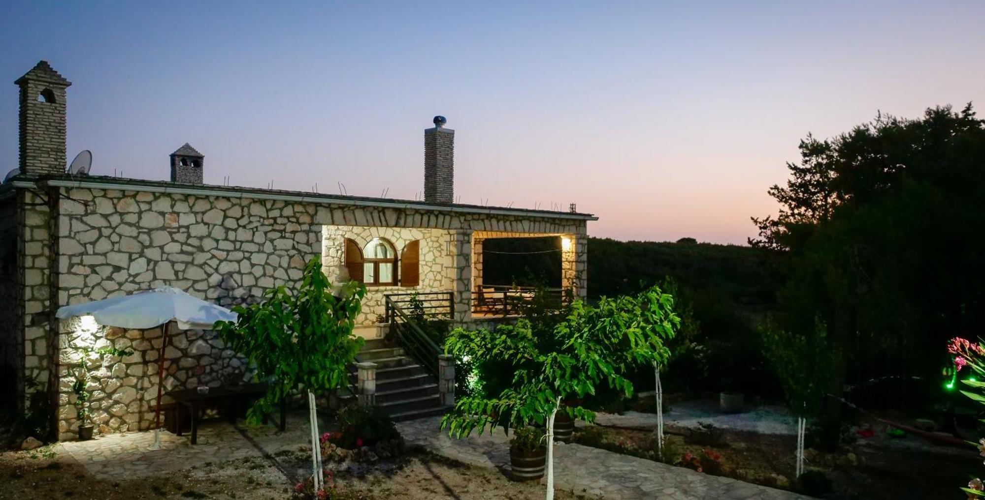 Fterini Apartments Sterna & Alletri Agios Leon Extérieur photo